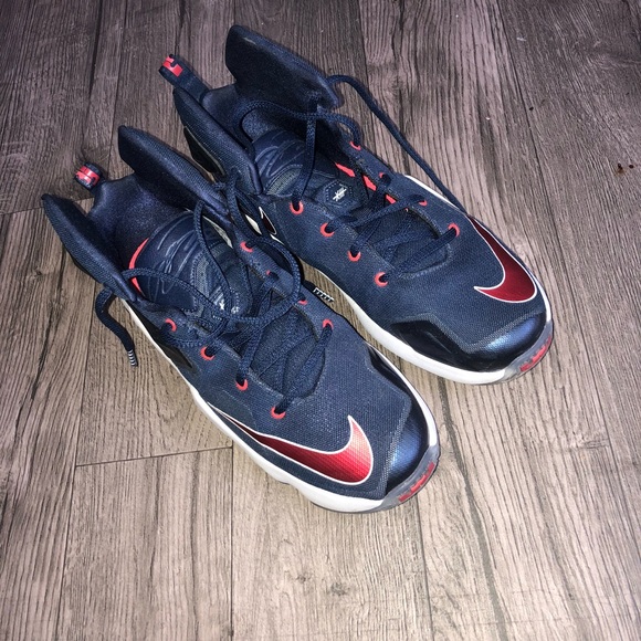 lebron 16 grade school